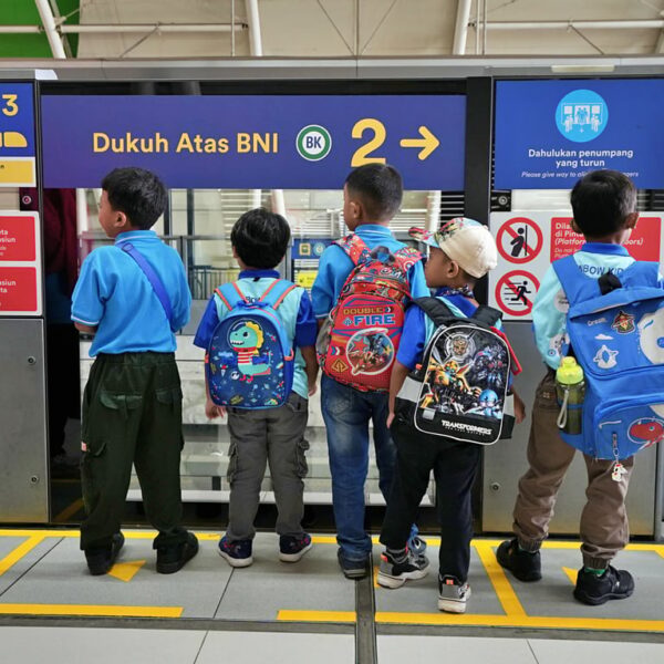 LRT Jabodebek Perkuat Komitmen Pendidikan Lewat Program Edutrain