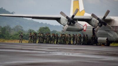 Panglima TNI Tinjau Latihan Terjun Malam KDOL di Bangka untuk Perkuat Pengamanan Wilayah Strategis
