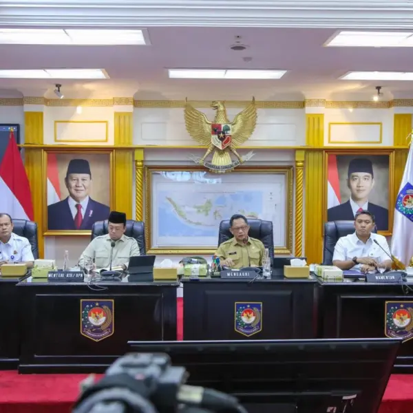 BMKG Dorong Kesiapsiagaan Daerah Hadapi Puncak Bencana Hidrometeorologi BMKG Dorong Kesiapsiagaan Daerah Hadapi Puncak Bencana Hidrometeorologi